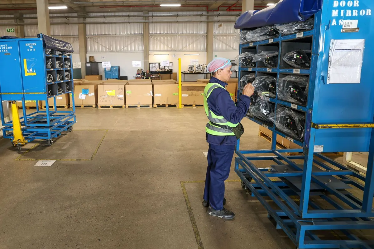 Controlled line-side component handling and inventory management